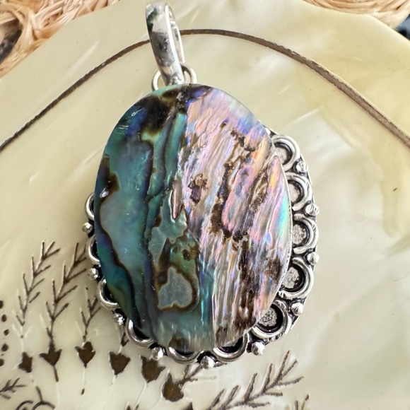 ABALONE SHELL PENDANT NECKLACE| 925sp| CHAIN 18” - Picture 3 of 5
